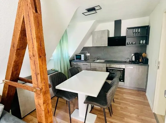 3Room-Central-Modern Near Mtu- The Zeppelin By Lakescape Fewos