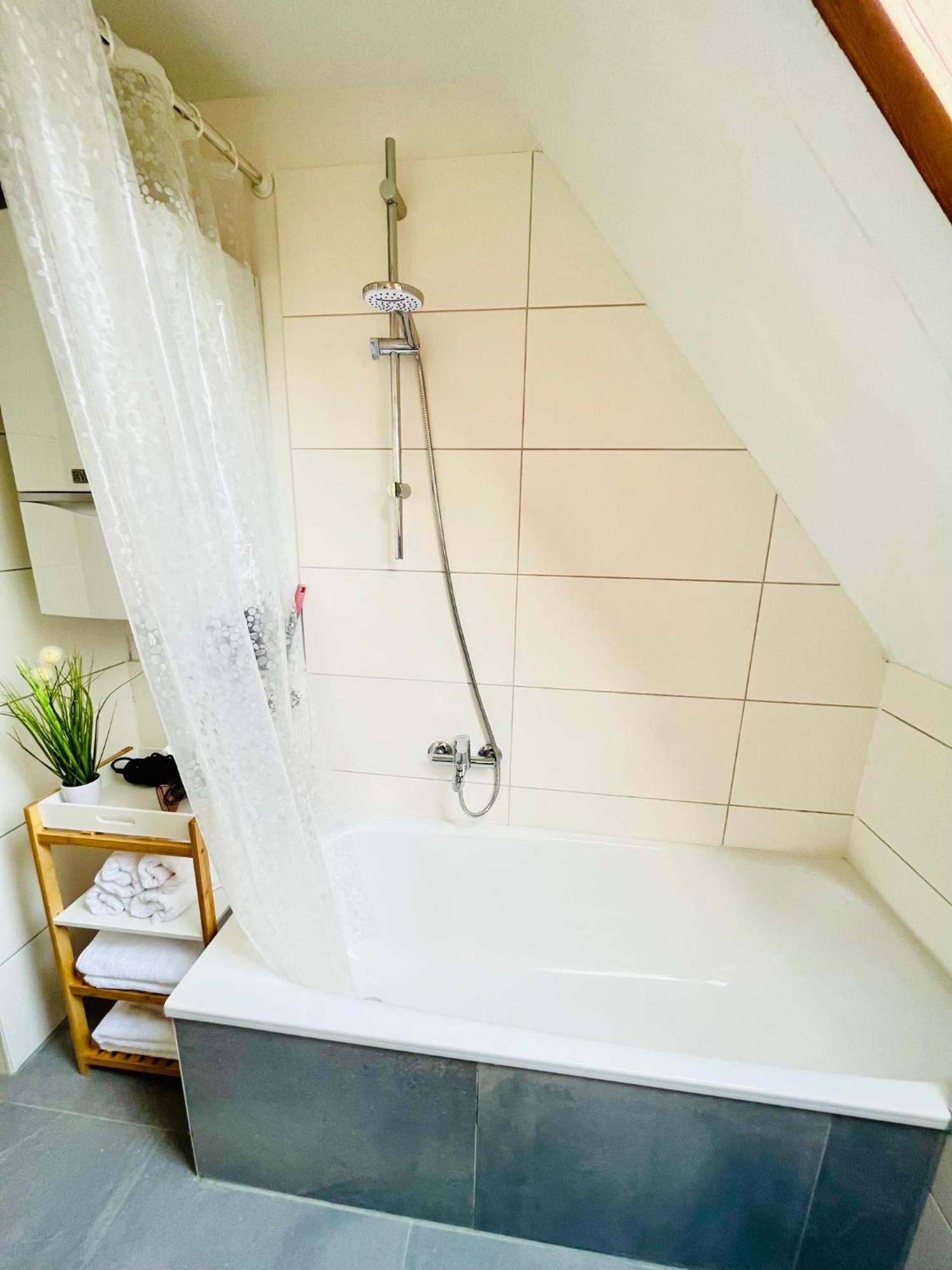 Apartment 3room-central-modern Near Mtu- The Zeppelin By Lakescape Fewos *
