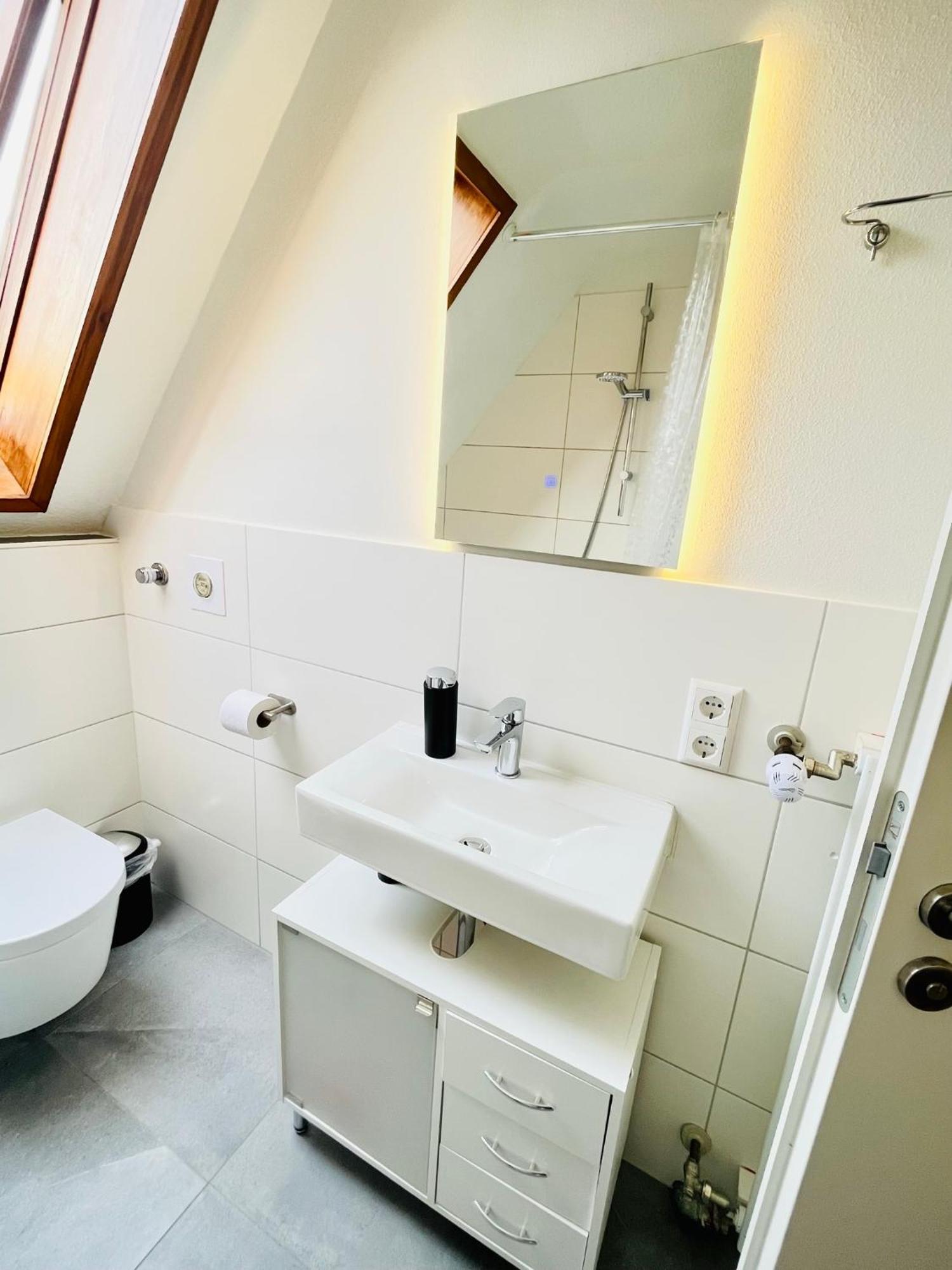 3room-central-modern Near Mtu- The Zeppelin By Lakescape Fewos Apartment Friedrichshafen