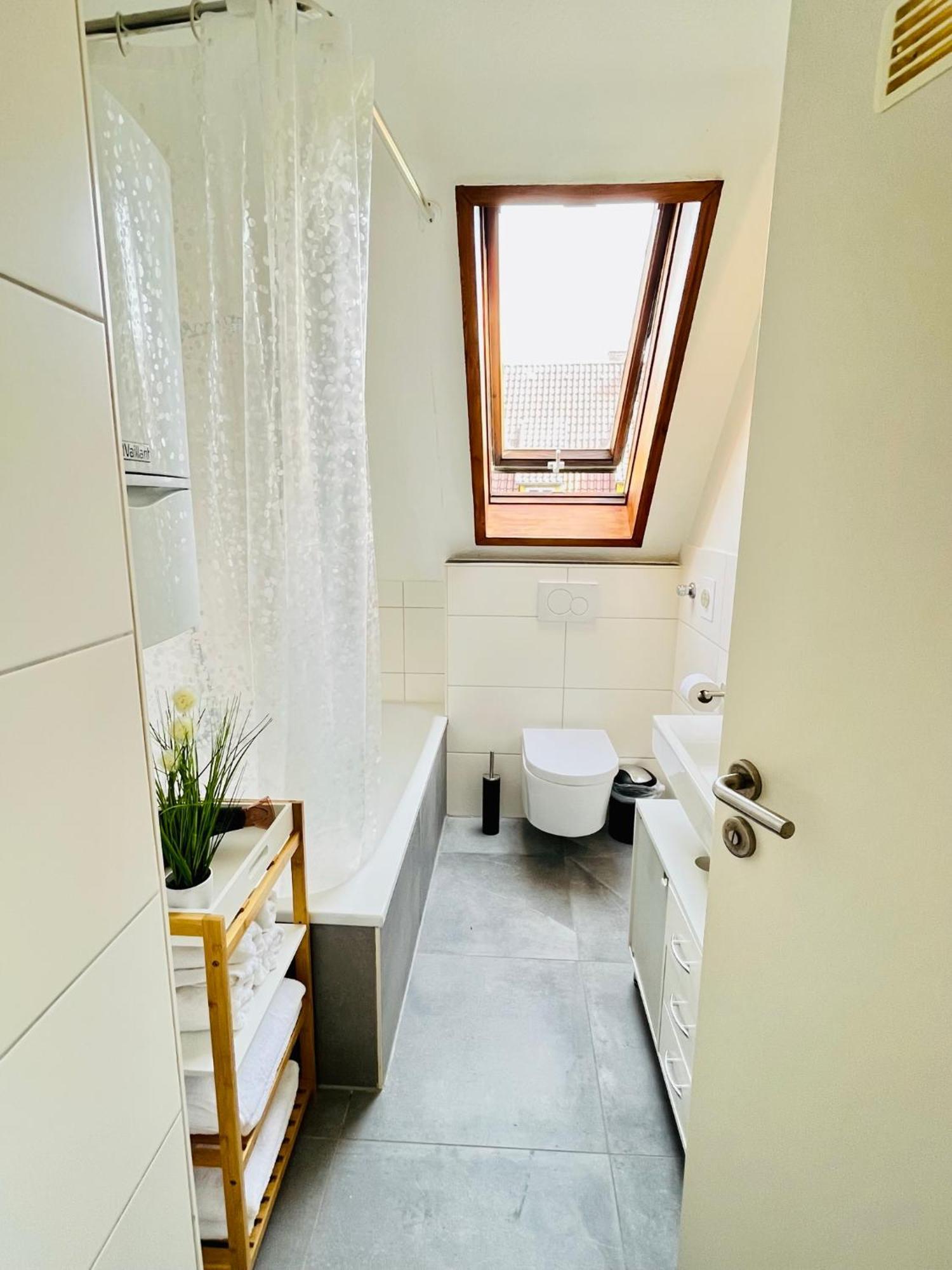 Apartment 3room-central-modern Near Mtu- The Zeppelin By Lakescape Fewos